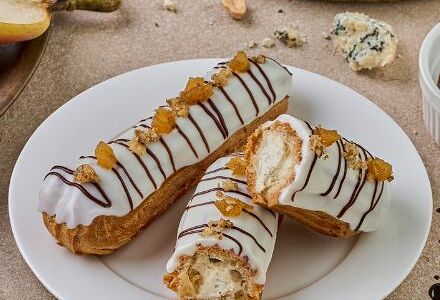 Эклер Груша-горгонзола