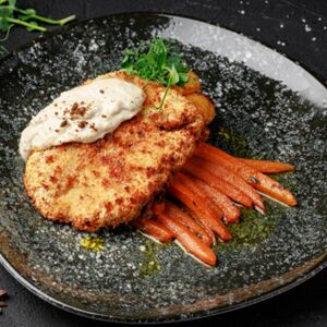 Шницель из свинины с соусом Blue Cheese