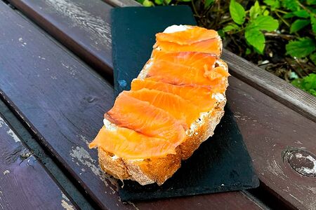 Бутер с лососем