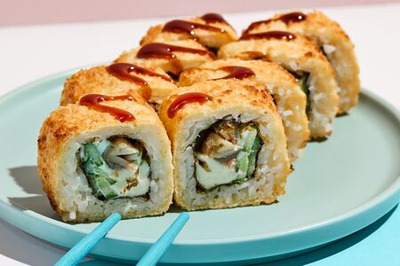 Жареный ролл Сакура