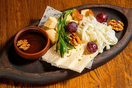 Вах! Сырное ассорти