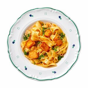 Фетучини с форелью