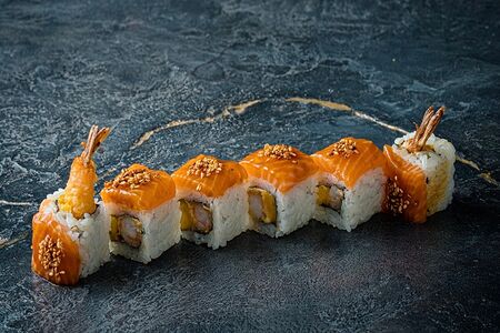 Ролл тропический лосось