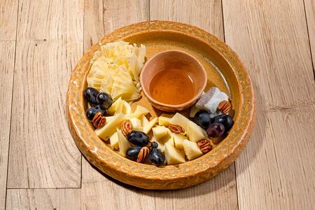 Тарелка сыров