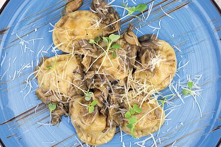 Паста равиоли с кроликом 