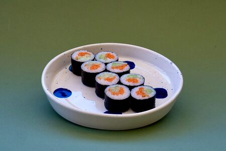 Ролл с огурчиком и морковкой