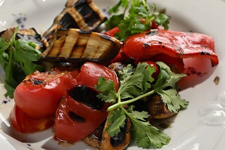 Молодые овощи на гриле