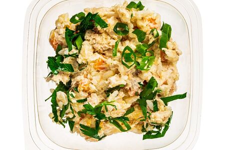 Салат с тунцом и рисом