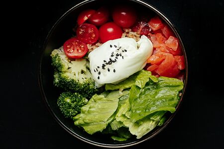 Боул с лососем