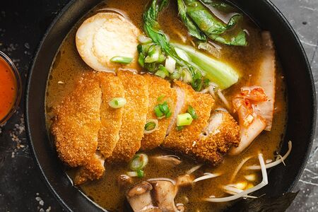 Рамен с цыпленком