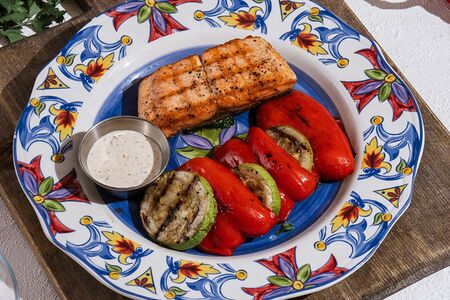 Стейк из лосося