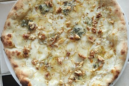 Зола и Пера