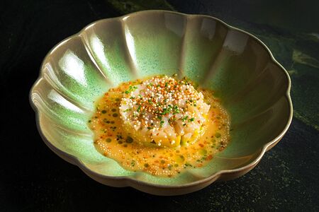 Тартар из гребешка с манго и цитрусовым понзу 