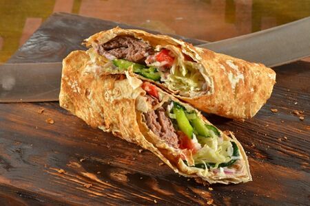 Шаурма с бараниной и гранатом