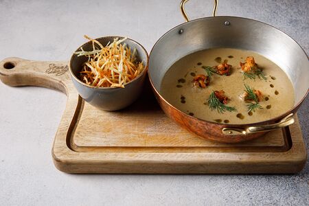 Грибной крем-суп с лисичками