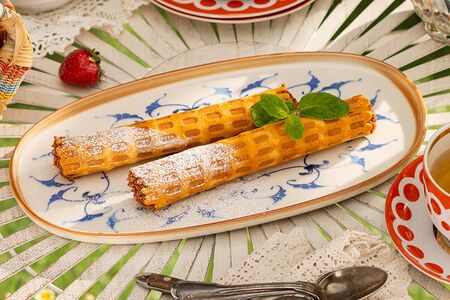 Трубочки с вареной сгущенкой