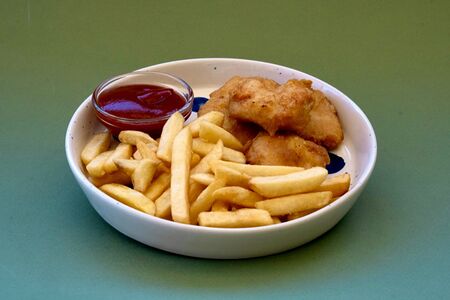 Наггетсы с картофелем фри