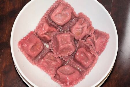 Равиоли с шампиньонами и пармезаном