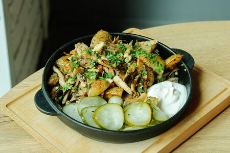 Жаркое с грибами