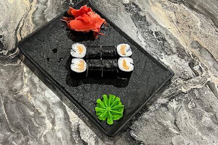 №65 Маки Копченый лосось