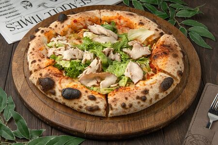 Пицца с индейкой и кабачком 