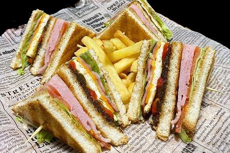 Клаб-сэндвич с ветчиной