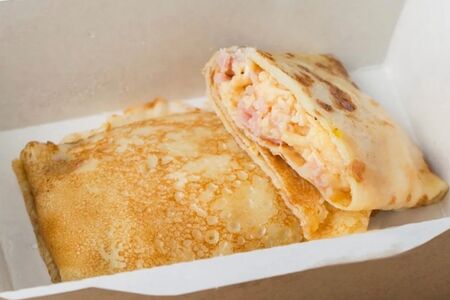 Блинчики с ветчиной и сыром