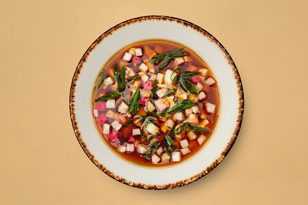 Окрошка с ветчиной на квасе