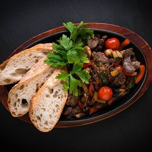 Сковородка с говядиной