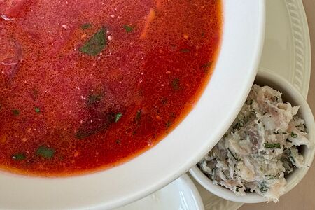 Борщ с говядиной сувид