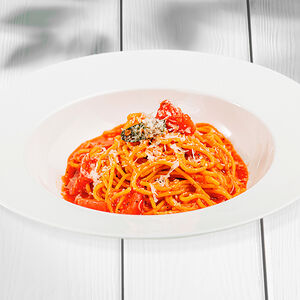 Паста Помодоро с томатным соусом