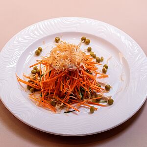 Салат с курочкой и картофелем пай