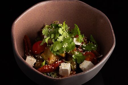 Баклажаны с сыром Фета и кинзой