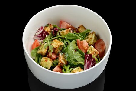 Салат с хрустящими баклажанами