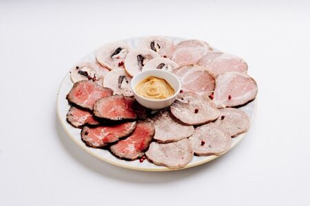 Мясное ассорти 