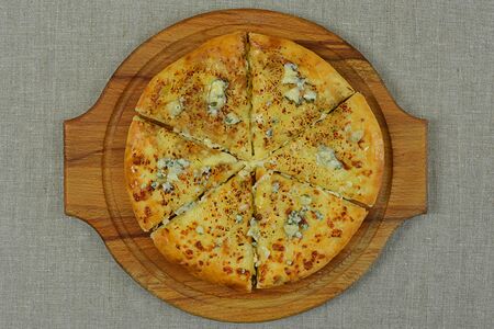 Хачапури Четыре сыра 