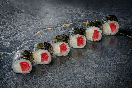 Классический Ролл с тунцом и сыром