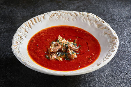 Томатный суп с рваной свининой