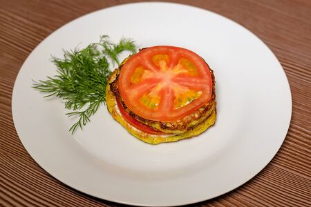 Торт из кабачков с помидорами и сыром