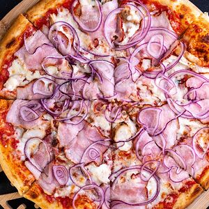 Пицца Панчетта чиполло