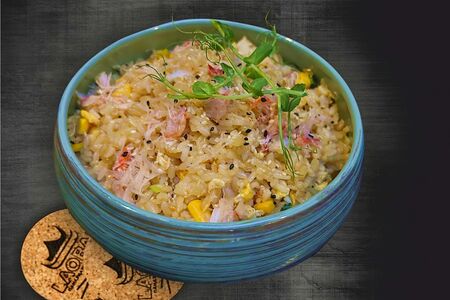 Рис с крабом и яйцом