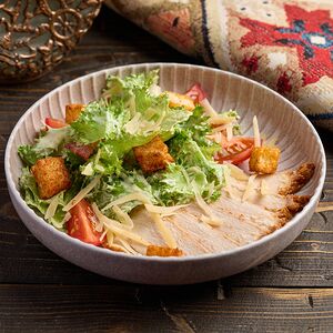 Цезарян с цыпленком