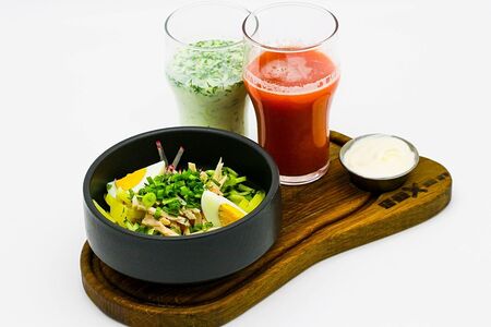 Окрошка на клюквенном квасе