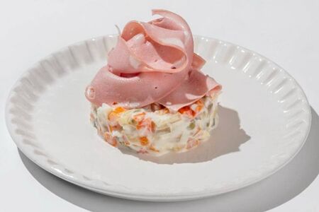 Оливьешка с мортаделлой