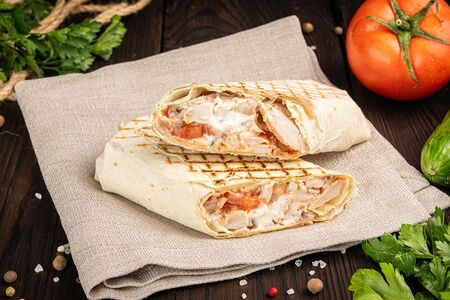 Со свининой max