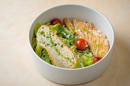 Цезарь с цыпленком