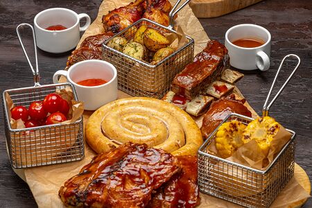 Мясная доска по-ирландски на гриле