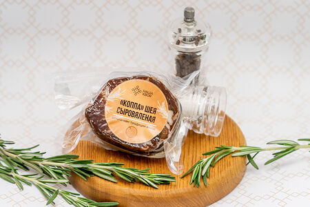 Шея свиная сыровяленая