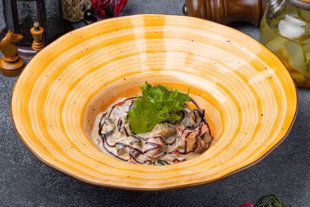 Салат с томлёной печенью