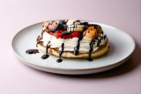 Оладушек с ягодами